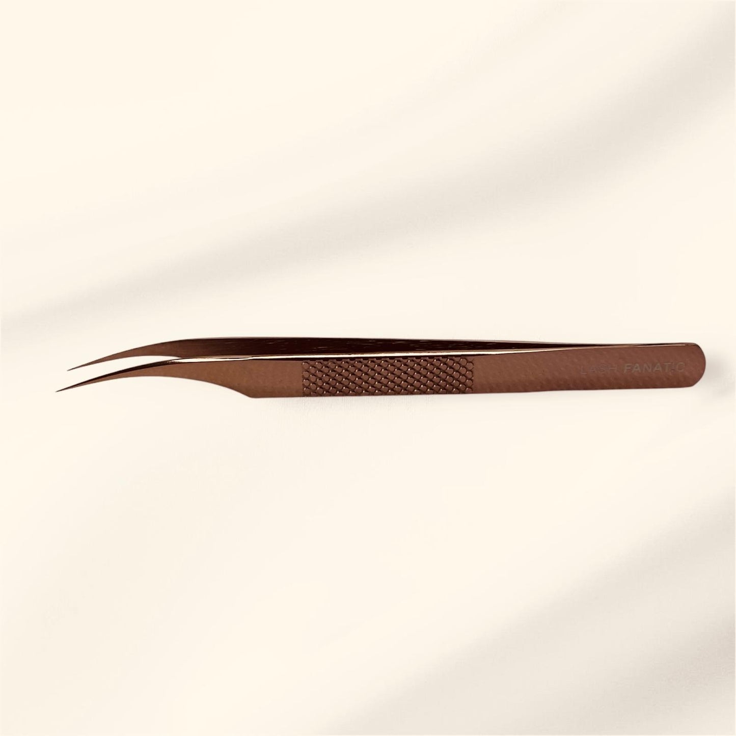 CURVED ISOLATION TWEEZER