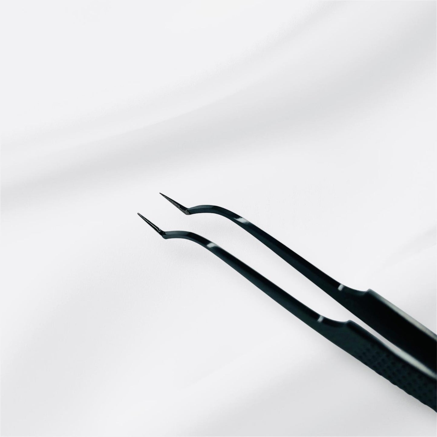 FIBER TIP FAN CREATION TWEEZER