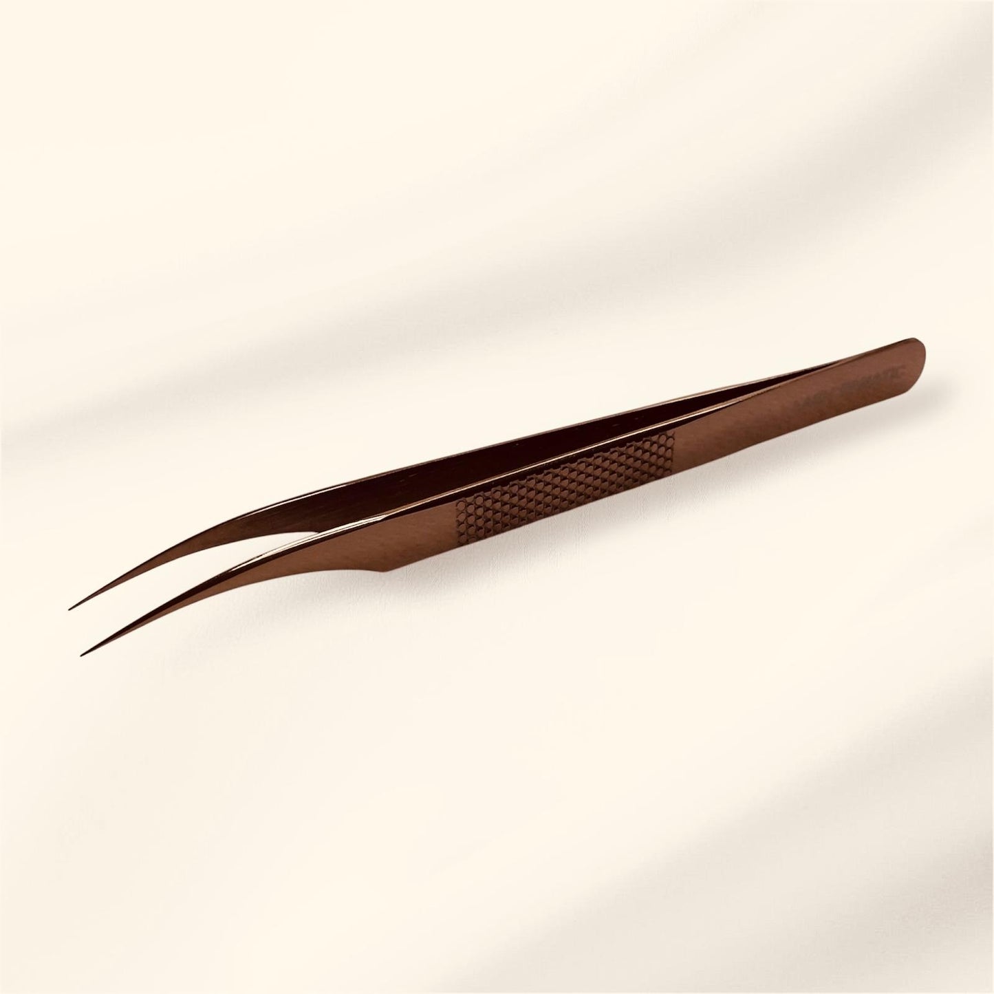 CURVED ISOLATION TWEEZER