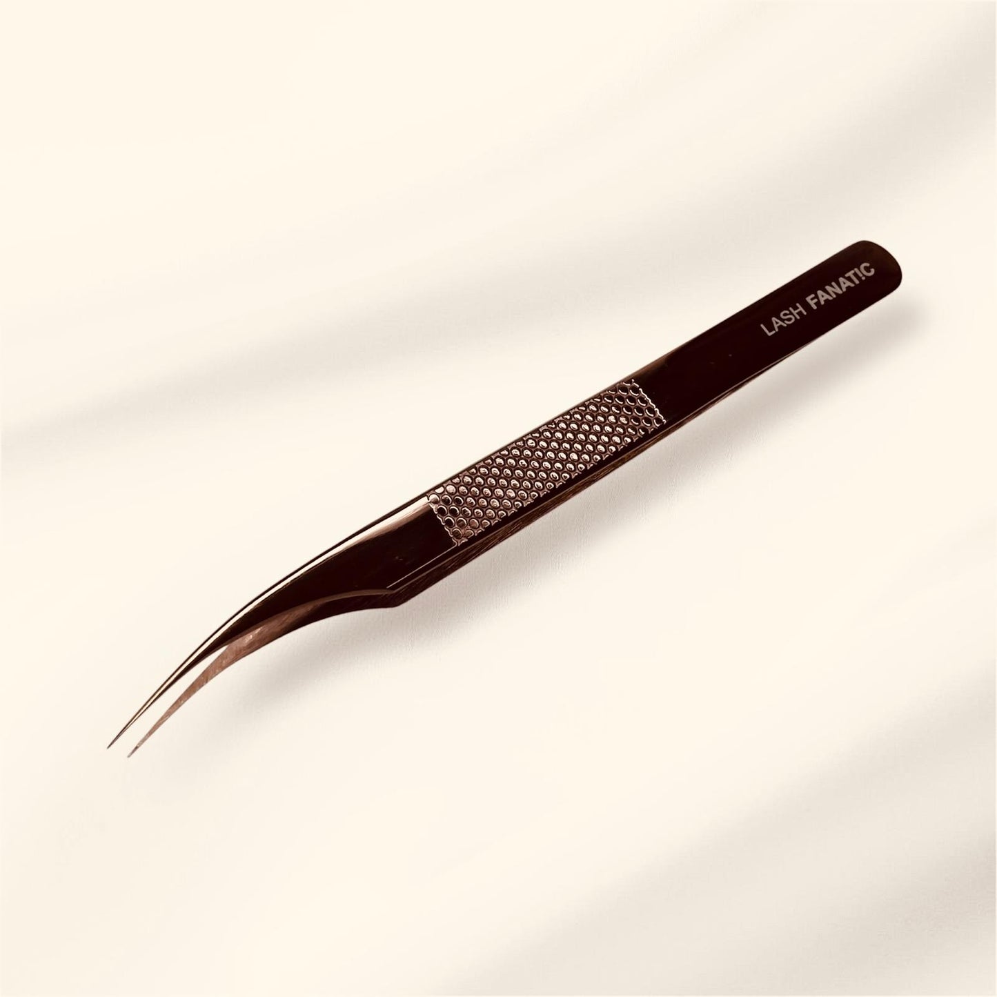 CURVED ISOLATION TWEEZER