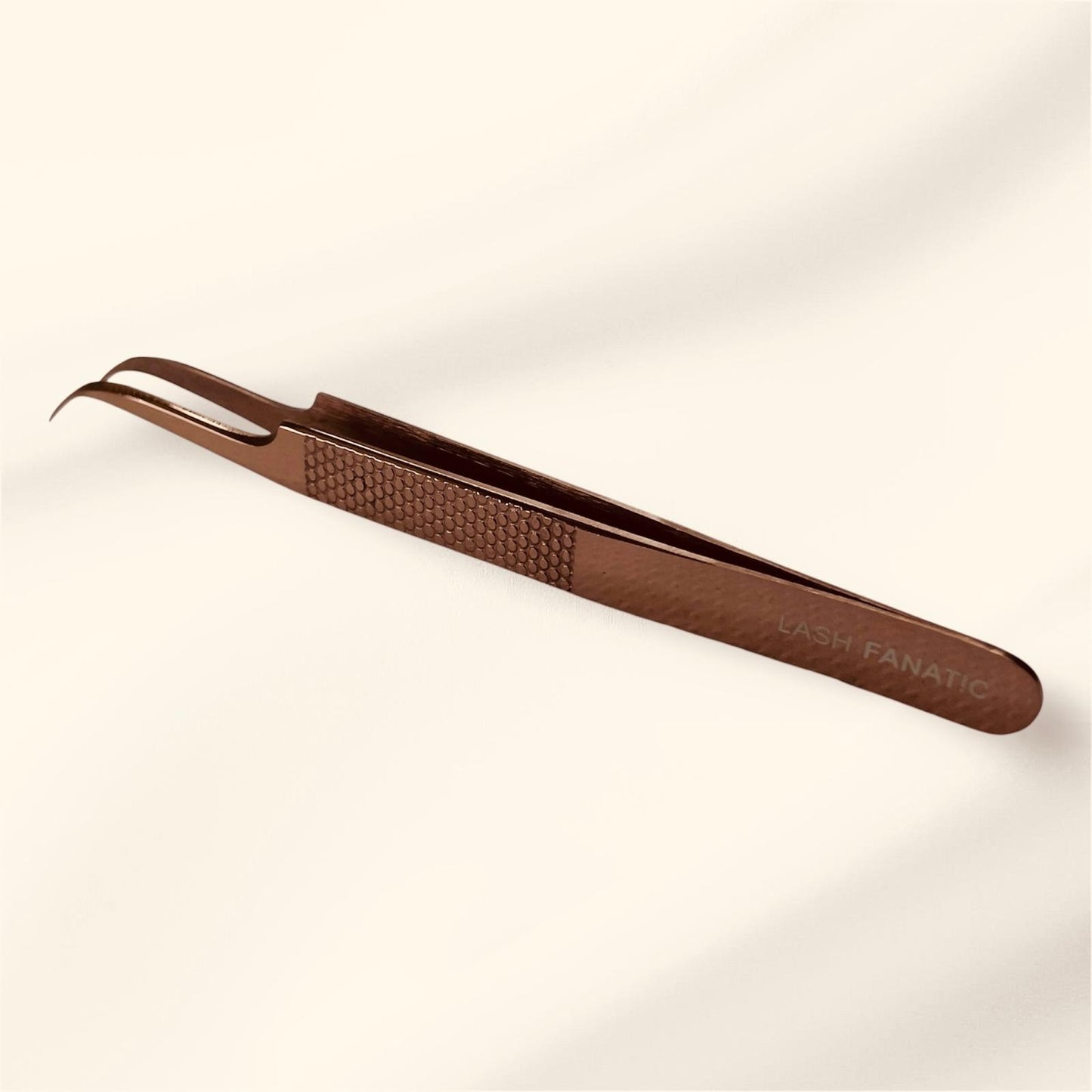 CURVED MULTIFUNCTIONAL TWEEZER