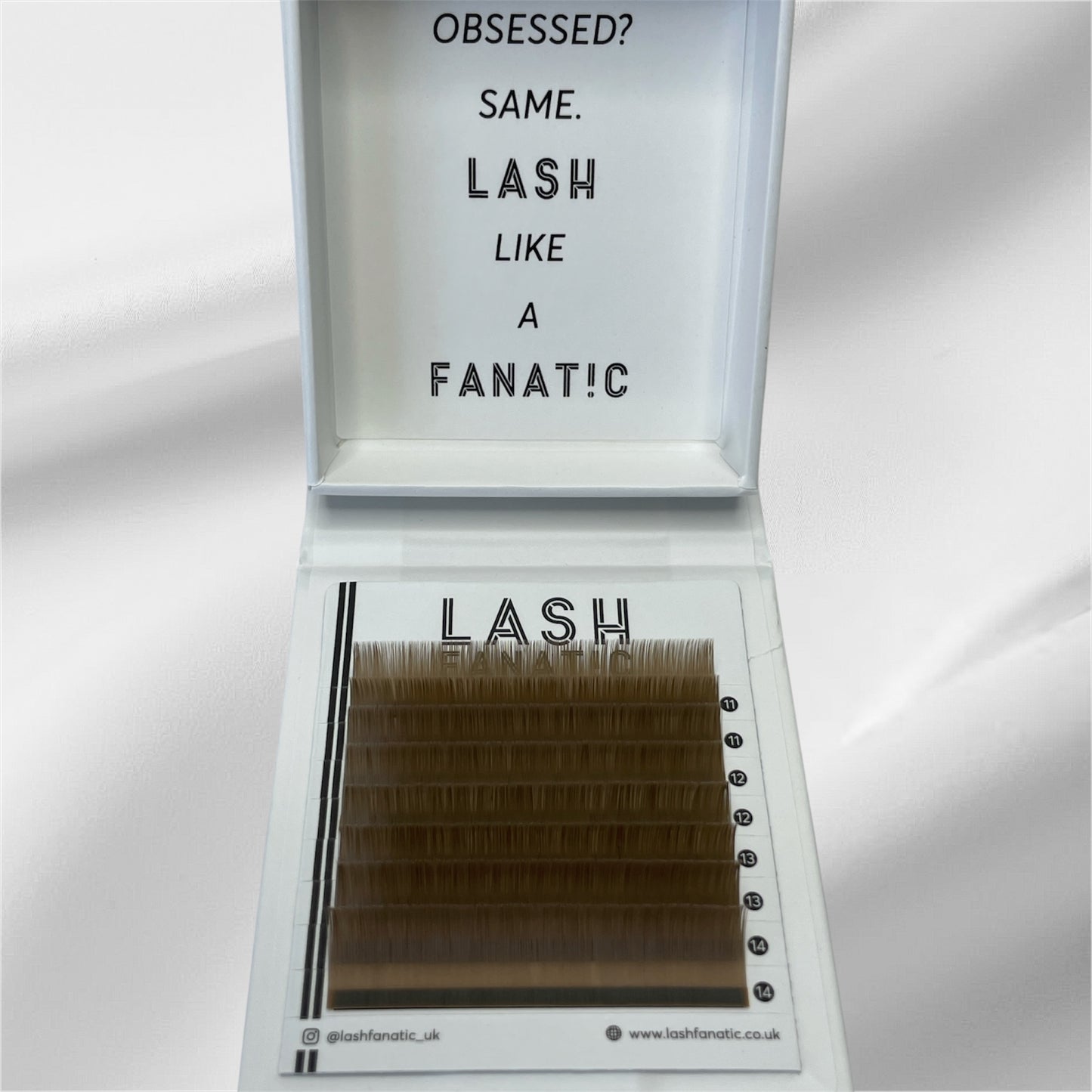 MATTE SMOKEY GREY LASHES