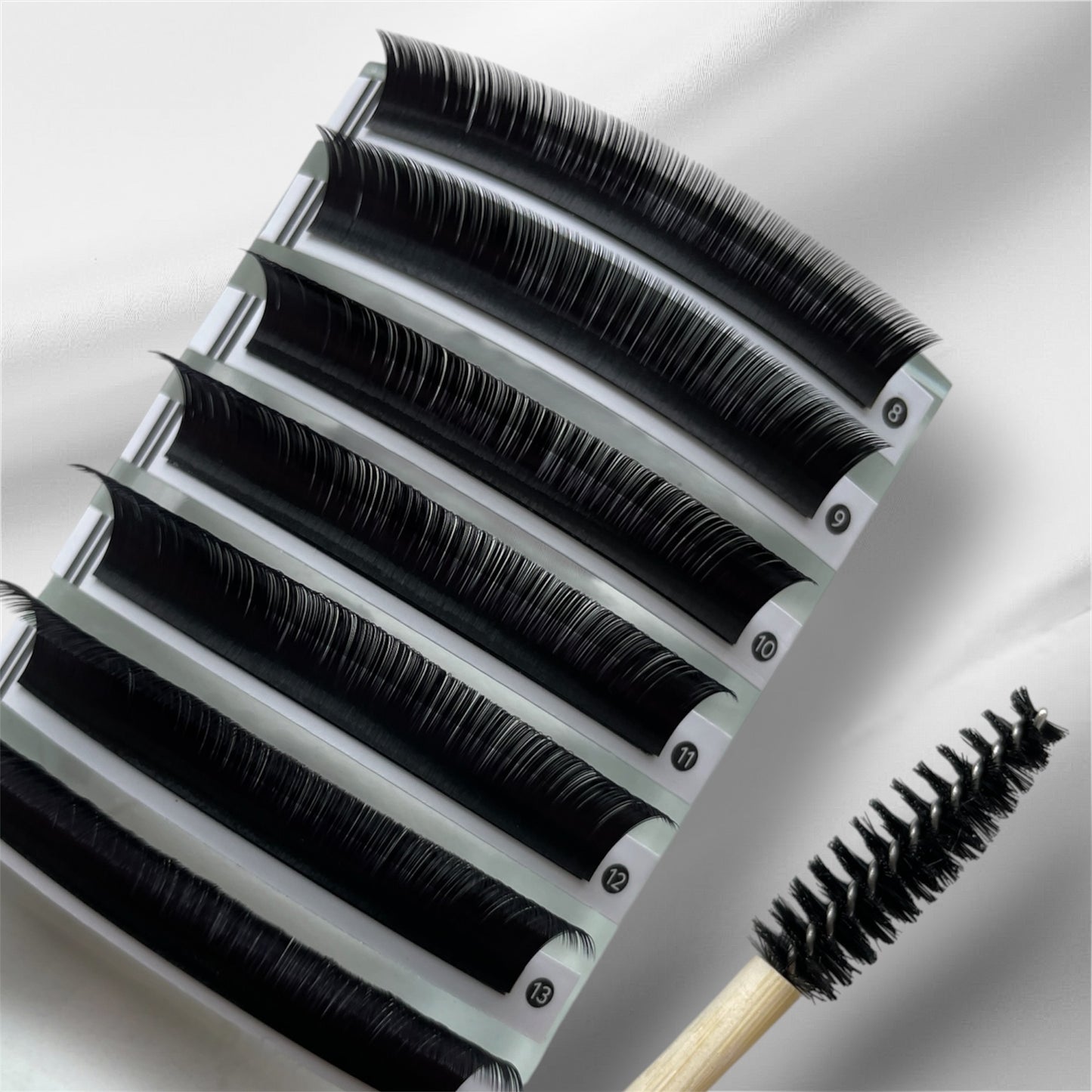 VOLUME LASHES 0.05