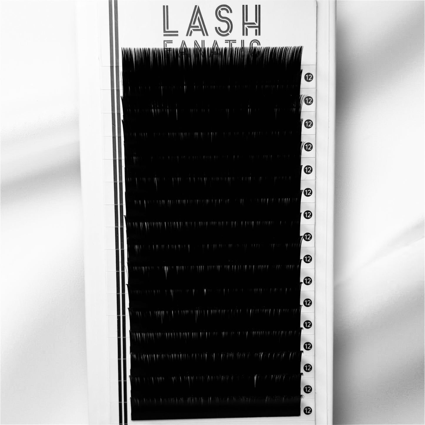 VOLUME LASHES 0.07