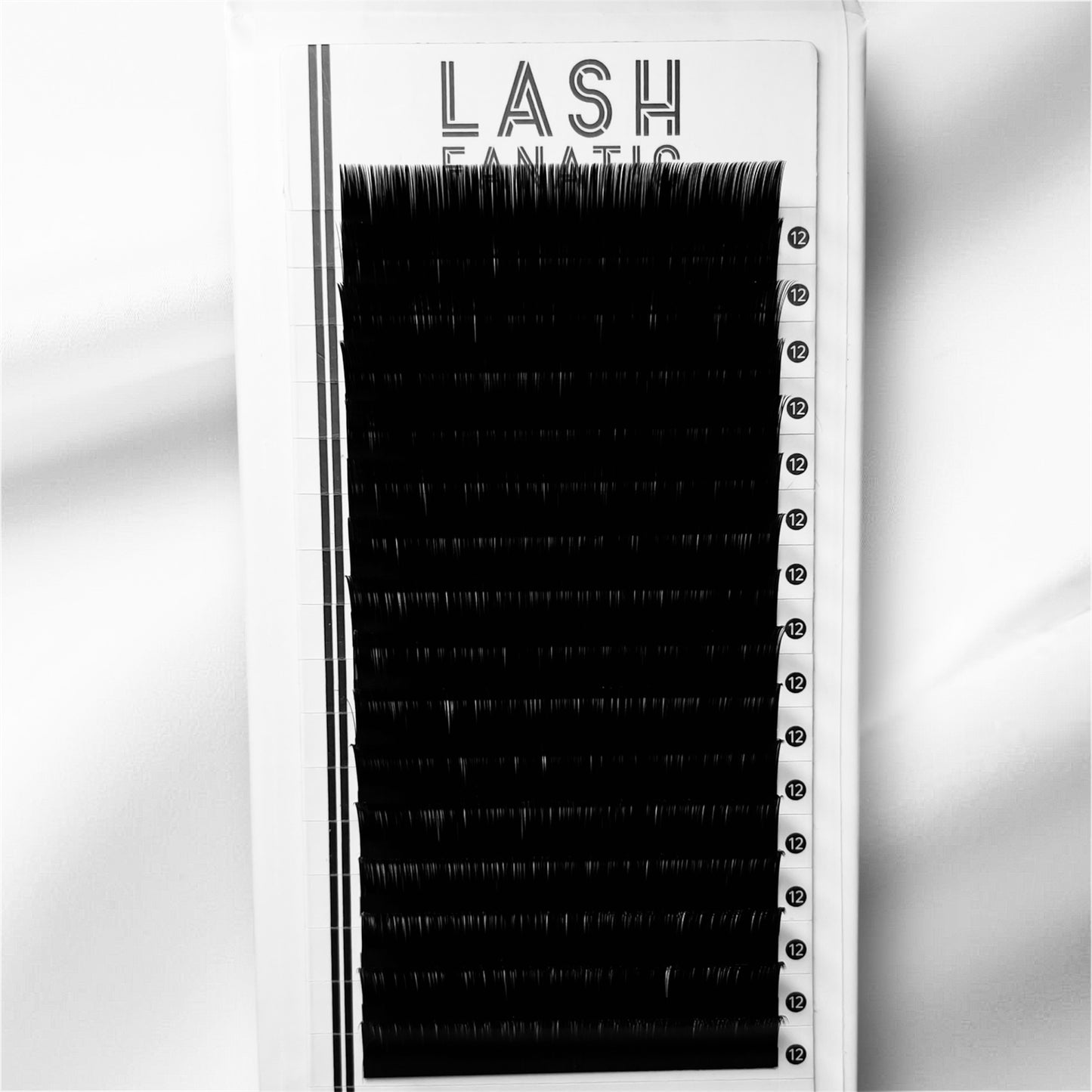 VOLUME LASHES 0.05